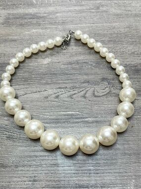 Classic Oversized Pearl Necklace Strand - White Pearls